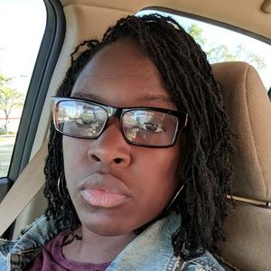 Meet your Posher, Zina